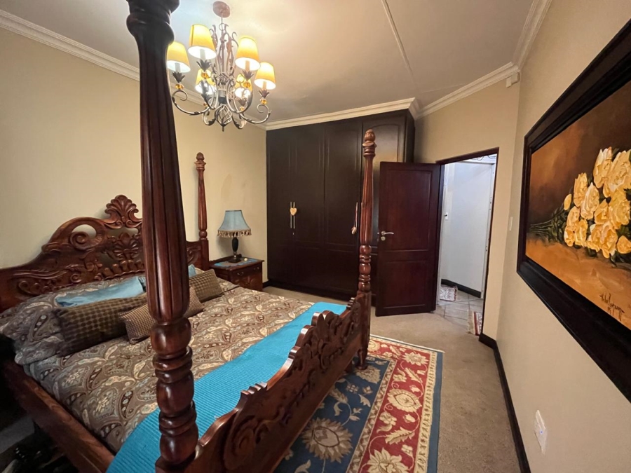 5 Bedroom Property for Sale in Christiana North West